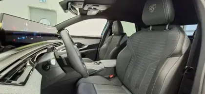 Photo 9 Peugeot 3008  Plug-in Hybrid 225 e-DCS7