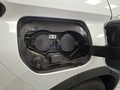 Photo 12 Mitsubishi Eclipse  Cross 2.4 MIVEC PHEV Twin Motor 4WD