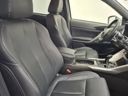 Photo 20 Mitsubishi Eclipse  Cross 2.4 MIVEC PHEV Twin Motor 4WD