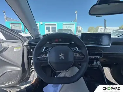 Photo 16 Peugeot 208  PureTech 100 S&S EAT8