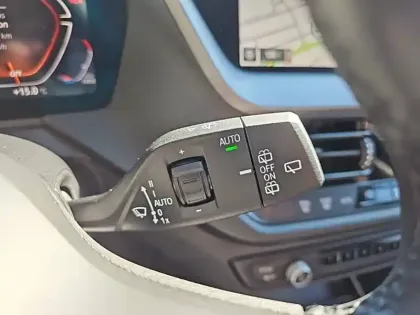 Photo 21 BMW Serie 1 118i 136 ch DKG7