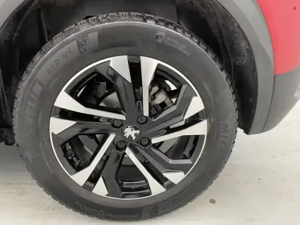 Photo 15 Peugeot 2008  PureTech 100 S&S BVM6