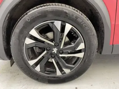 Photo 16 Peugeot 2008  PureTech 100 S&S BVM6