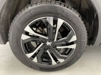 Photo 18 Peugeot 2008  PureTech 100 S&S BVM6