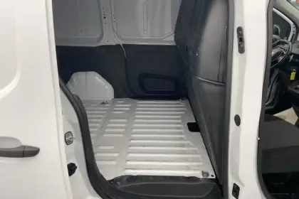 Photo 13 Peugeot Partner  FOURGON M 950 KG BLUEHDI 130 S&S EAT8