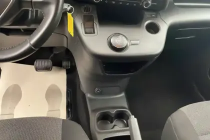 Photo 9 Peugeot Partner  FOURGON M 950 KG BLUEHDI 130 S&S EAT8