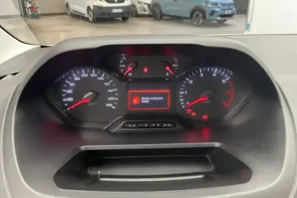 Photo 19 Peugeot Partner  FOURGON M 950 KG BLUEHDI 130 S&S EAT8