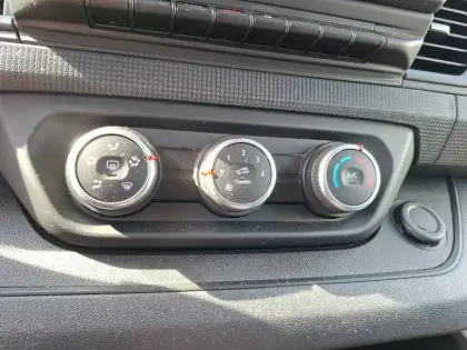 Photo 15 Renault Trafic  FG BLUE DCI 130 L1H1 3T GSR2