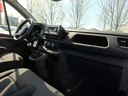 Photo 25 Renault Trafic  FG BLUE DCI 130 L1H1 3T GSR2