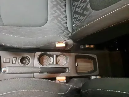 Photo 32 Renault Captur  TCe 90 - 19