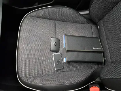 Photo 40 Renault Captur  Blue dCi 115 EDC