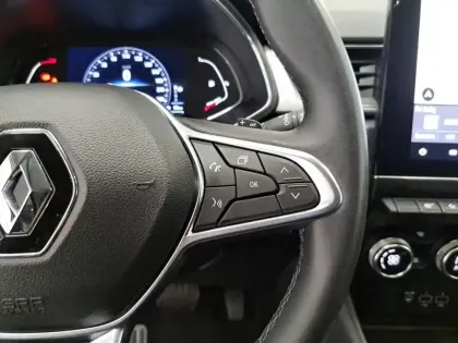 Photo 31 Renault Captur  Blue dCi 115 EDC