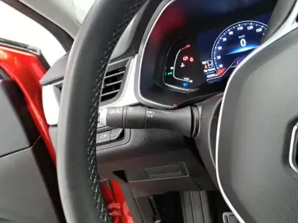 Photo 28 Renault Captur  Blue dCi 115 EDC