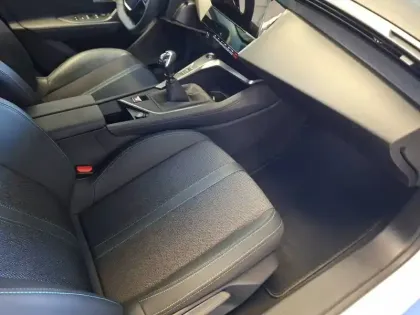 Photo 10 Peugeot 308  SW BlueHDi 130ch S&S BVM6