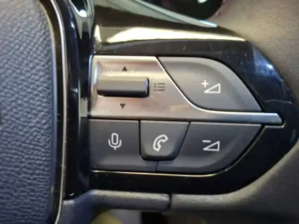 Photo 23 Peugeot 308  SW BlueHDi 130ch S&S BVM6