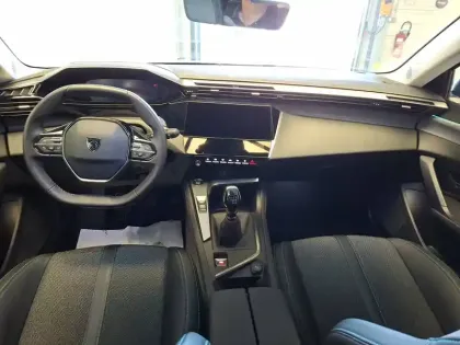 Photo 9 Peugeot 308  SW BlueHDi 130ch S&S BVM6