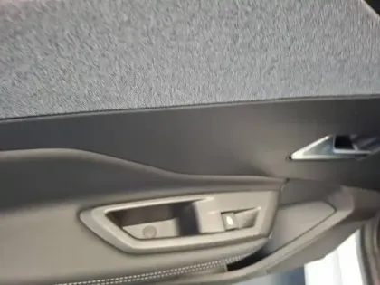 Photo 16 Peugeot 308  SW BlueHDi 130ch S&S BVM6