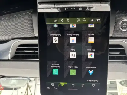 Photo 37 Renault Symbioz  E-Tech full hybrid 145