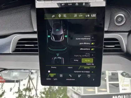 Photo 39 Renault Symbioz  E-Tech full hybrid 145