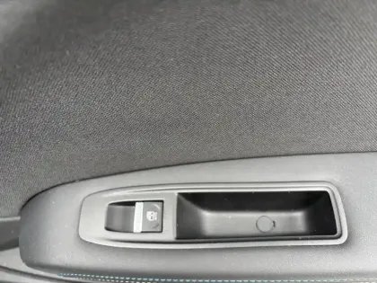 Photo 18 Renault Symbioz  E-Tech full hybrid 145