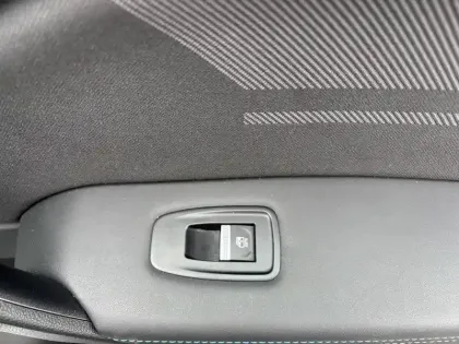 Photo 15 Renault Symbioz  E-Tech full hybrid 145