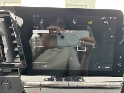 Photo 33 Renault Megane  E-Tech EV60 220 ch super charge