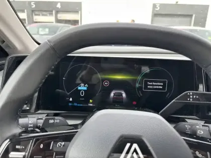 Photo 23 Renault Megane  E-Tech EV60 220 ch super charge