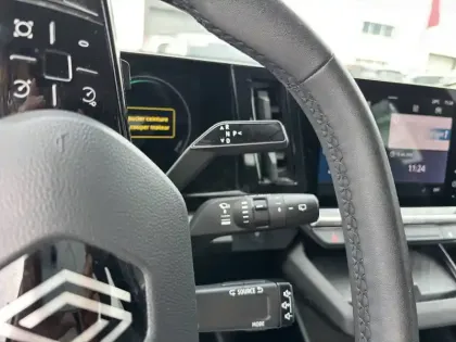 Photo 26 Renault Megane  E-Tech EV60 220 ch super charge