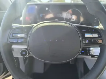 Photo 10 Hyundai Ioniq 6  77 kWh 229 ch