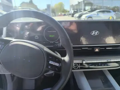 Photo 6 Hyundai Ioniq 6  77 kWh 229 ch