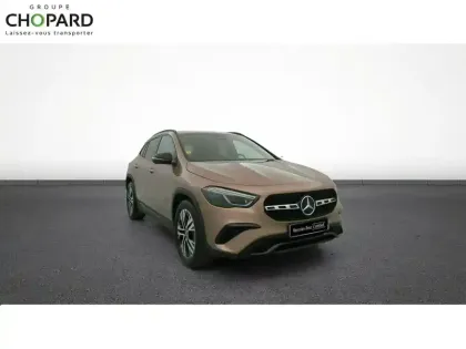 Photo 11 Mercedes GLA  200 d 8G-DCT