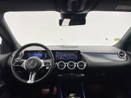 Photo 29 Mercedes GLA  200 d 8G-DCT