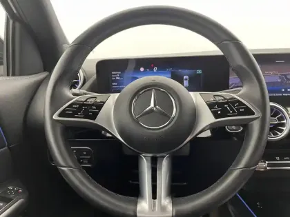 Photo 22 Mercedes GLA  200 d 8G-DCT