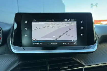 Photo 15 Peugeot 208  PureTech 75 S&S BVM5