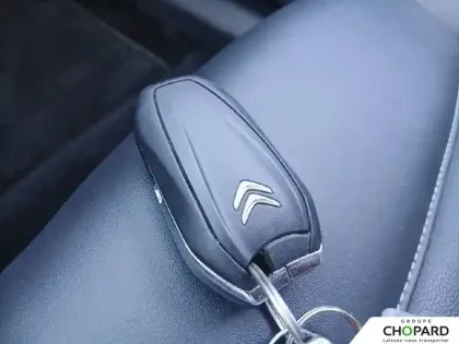 Photo 13 Citroën C4 e- 136 ch Automatique