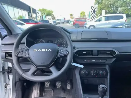 Photo 8 Dacia Sandero  SCe 65