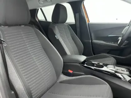 Photo 26 Peugeot 2008  Electrique 136 ch