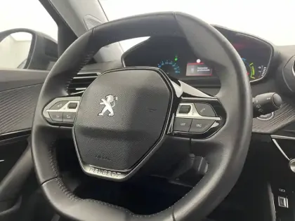 Photo 28 Peugeot 2008  Electrique 136 ch