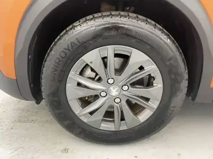 Photo 16 Peugeot 2008  Electrique 136 ch