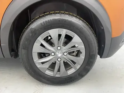 Photo 15 Peugeot 2008  Electrique 136 ch