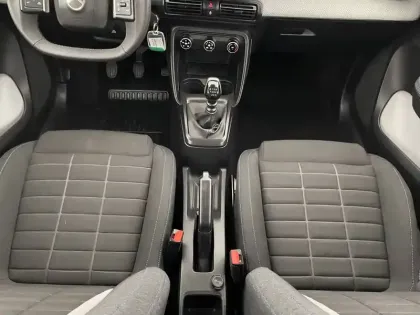 Photo 26 Citroën C3  Turbo 100 ch BVM6