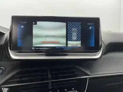 Photo 25 Peugeot 2008  PureTech 130 S&S EAT8