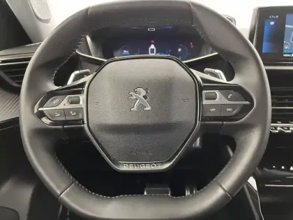 Photo 22 Peugeot 2008  PureTech 130 S&S EAT8