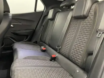 Photo 14 Peugeot 2008  PureTech 130 S&S EAT8