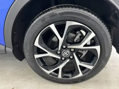 Photo 28 Toyota C-HR  Hybride 1.8L