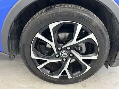 Photo 29 Toyota C-HR  Hybride 1.8L