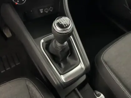 Photo 22 Renault Captur  TCe 90