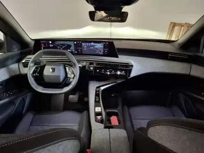 Photo 9 Peugeot 3008  Hybrid 136 e-DCS6