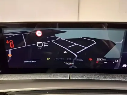 Photo 15 Peugeot 3008  Hybrid 136 e-DCS6