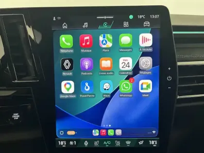 Photo 33 Renault Austral  E-Tech full hybrid 200 GSR2